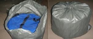 ポリ塩化ビニールの防水シート袋 + ウェビング袋